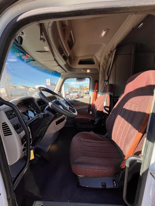 2022 Peterbilt 579 — photo 11