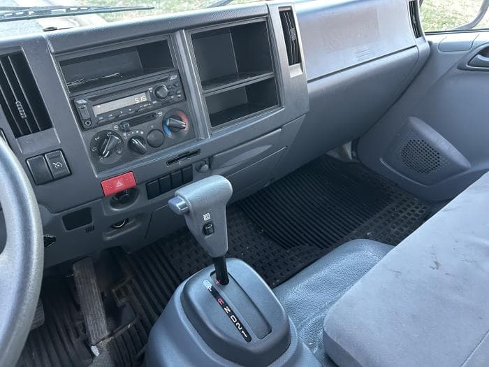 2019 Isuzu NPR — photo 16