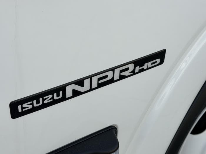 2025 Isuzu NPR — photo 15