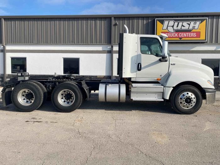 2026 International LT — photo 9