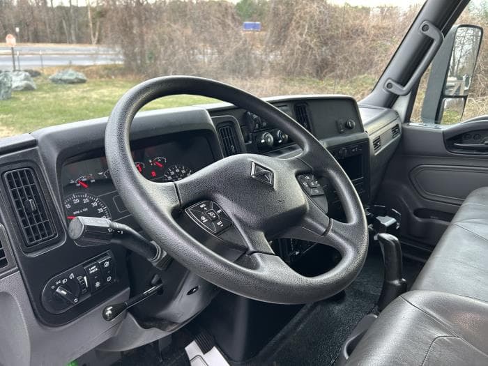 2020 International MV — photo 17