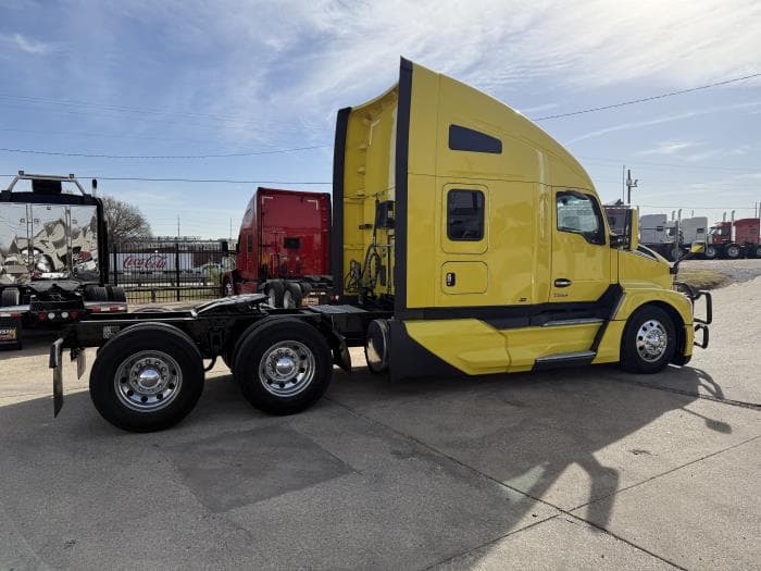 2024 Kenworth T680 — photo 31