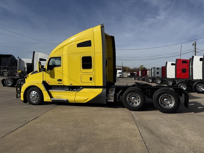 2024 Kenworth T680 — photo 41