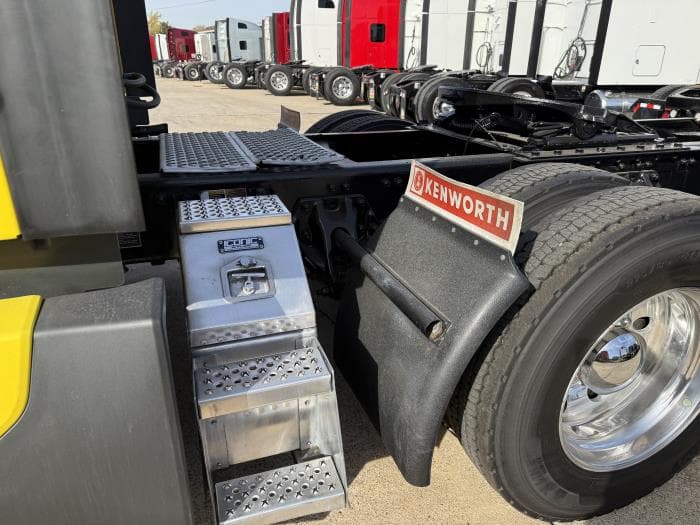 2024 Kenworth T680 — photo 44
