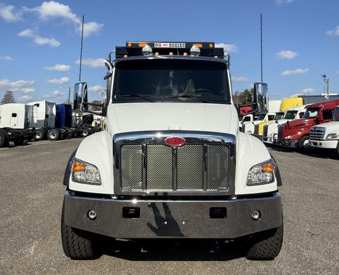 2026 Peterbilt 548 — photo 9