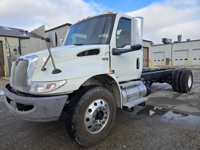 2019 International MV — photo 2