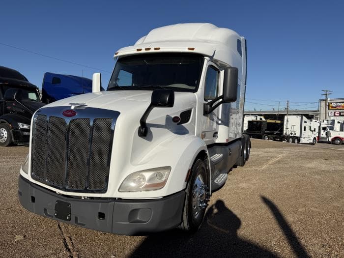 2021 Peterbilt 579 — photo 34