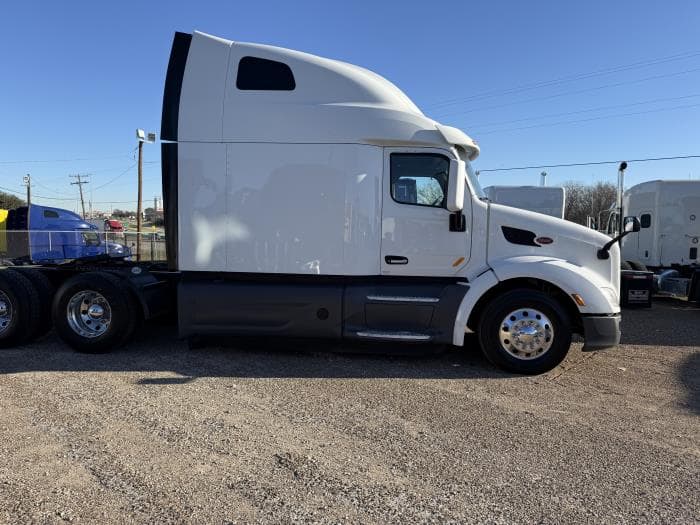 2021 Peterbilt 579 — photo 45