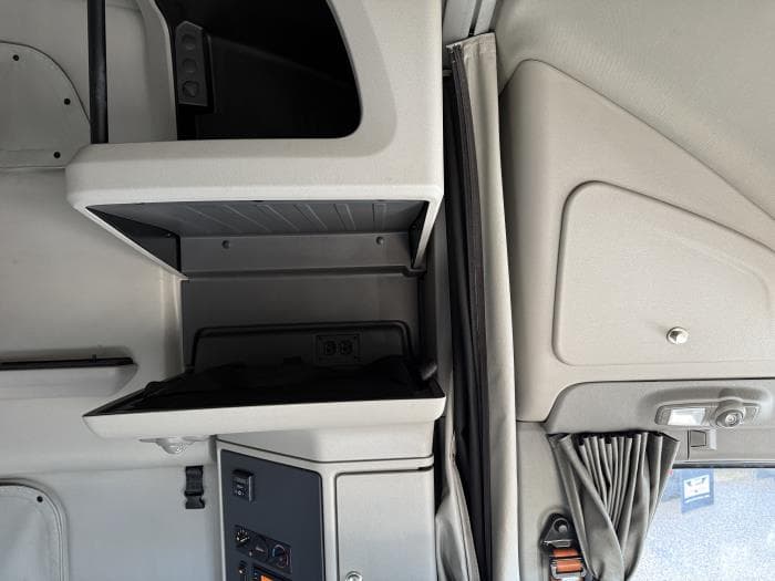 2021 Peterbilt 579 — photo 22