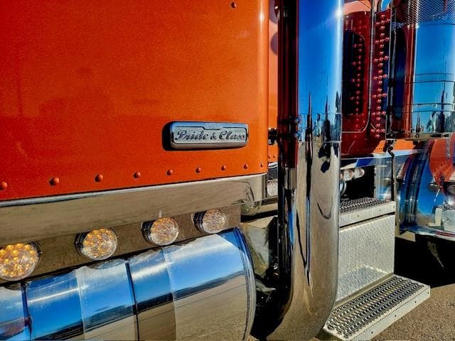 2022 Peterbilt 389 — photo 5