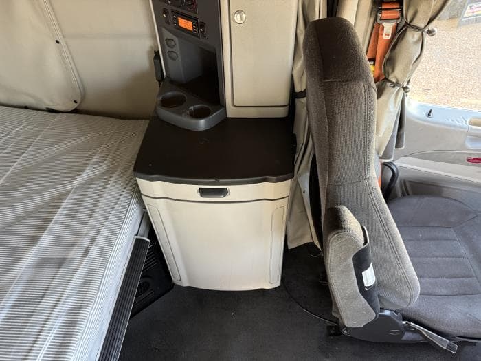 2021 Peterbilt 579 — photo 24