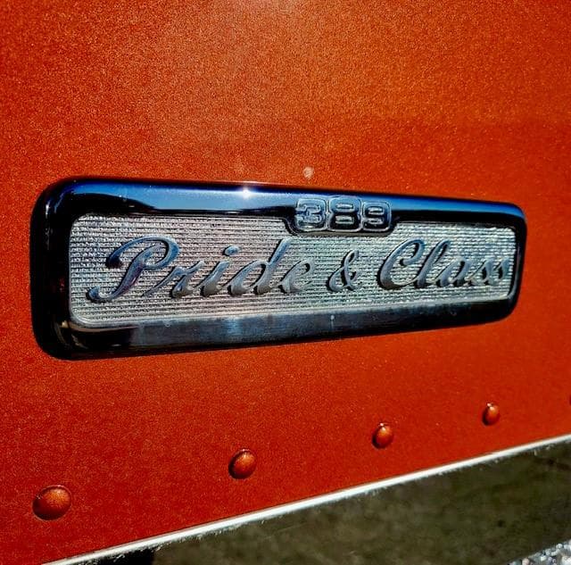 2022 Peterbilt 389 — photo 19