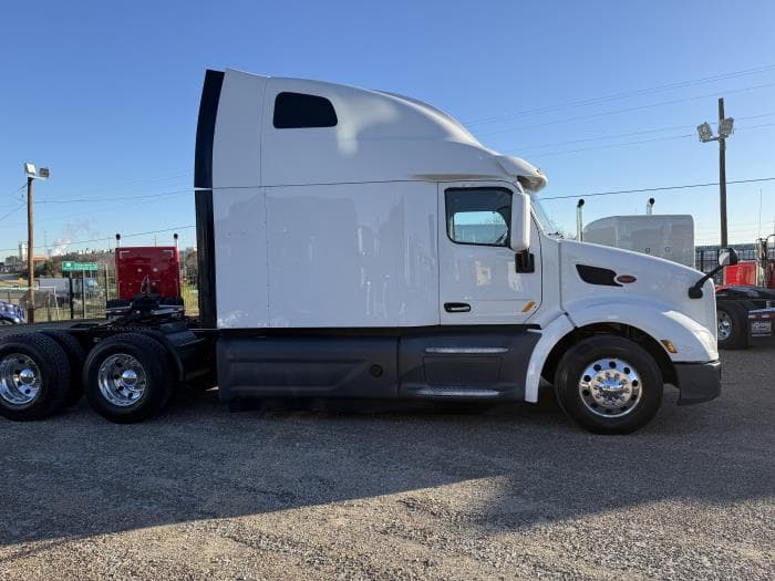 2021 Peterbilt 579 — photo 44