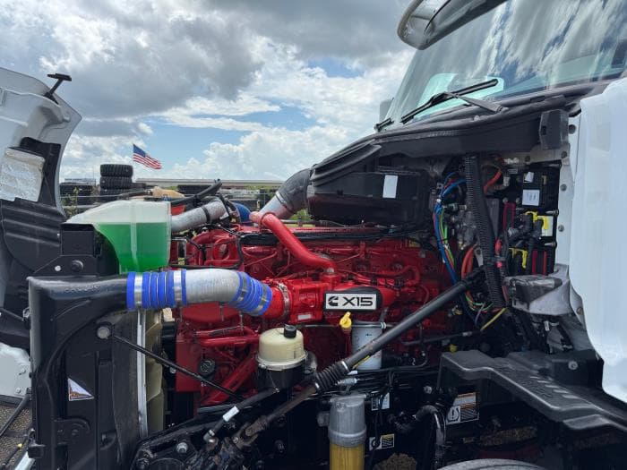 2022 Peterbilt 579 — photo 13