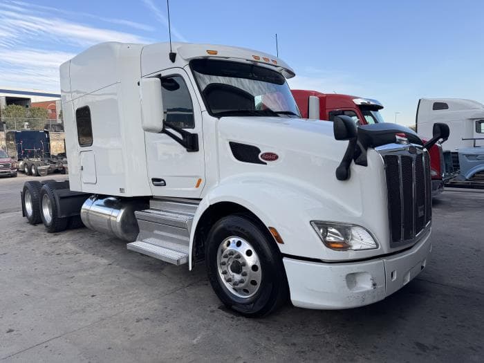 2022 Peterbilt 579 — photo 4