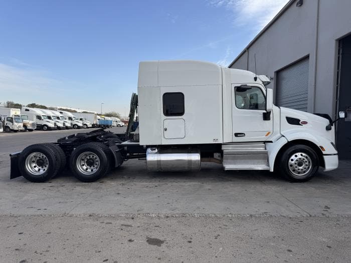 2022 Peterbilt 579 — photo 5