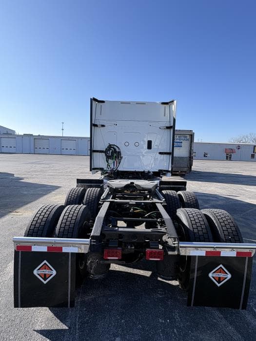 2026 International LT — photo 5