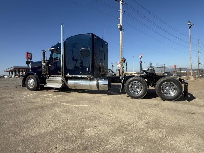 2026 Peterbilt 589 — photo 8