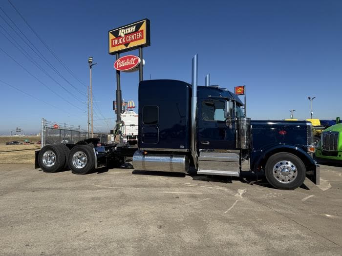 2026 Peterbilt 589 — photo 23