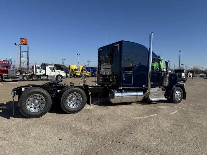 2026 Peterbilt 589 — photo 28