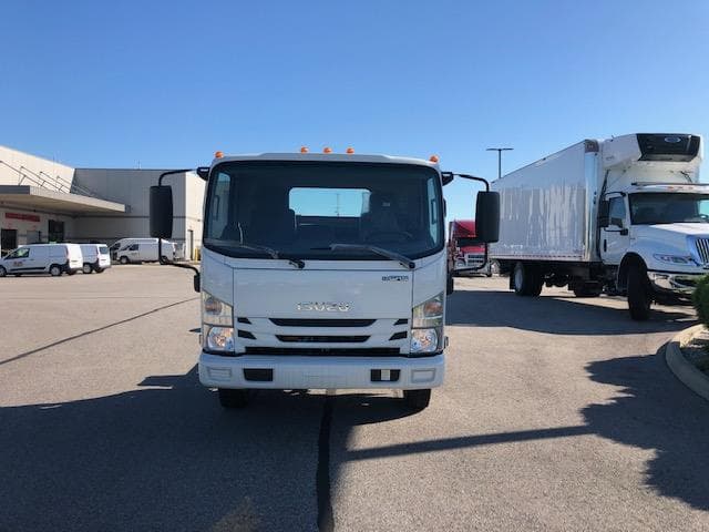 2026 Isuzu NPR — photo 3