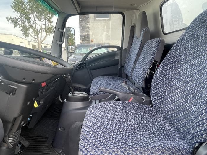 2025 Isuzu NRR — photo 14