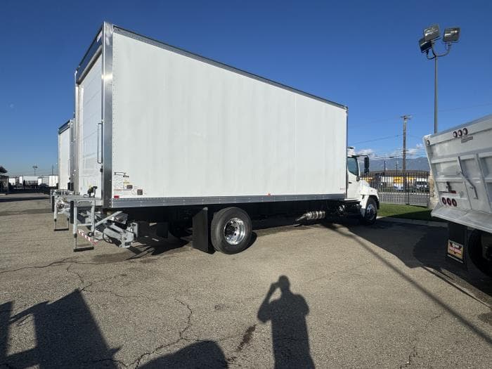 2026 Hino L6 — photo 5