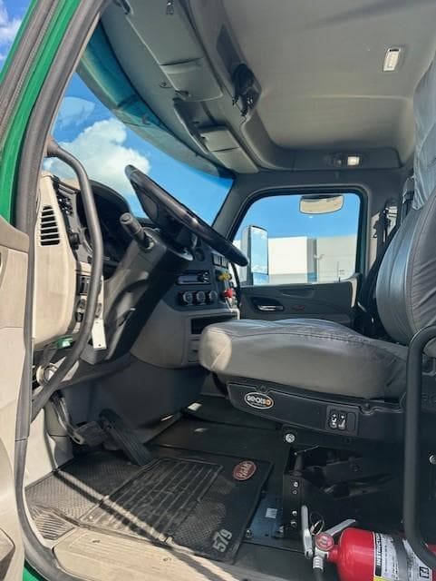 2019 Peterbilt 579 — photo 3