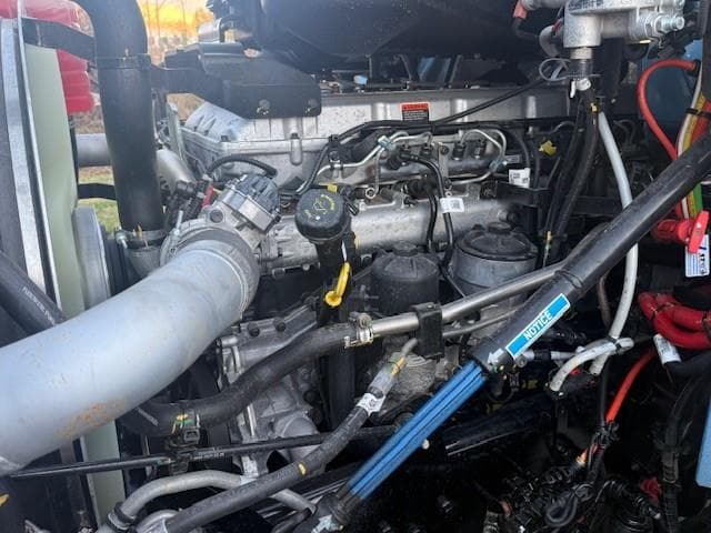 2026 International HX — photo 13