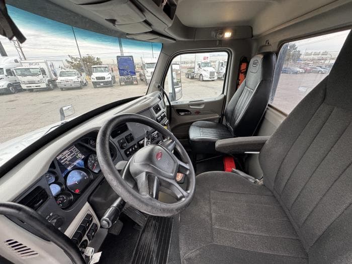 2020 Peterbilt 579 — photo 14