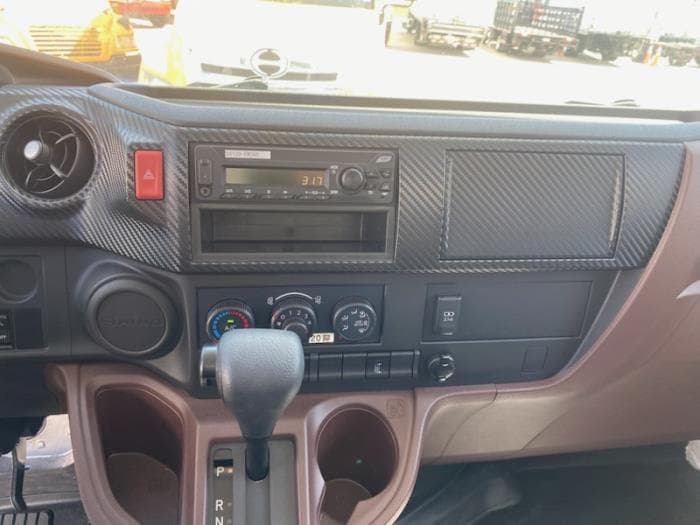 2026 Hino L6 — photo 12