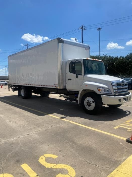 2026 Hino L6 — photo 9