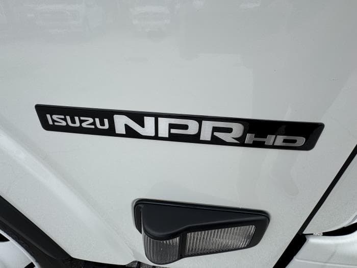 2026 Isuzu NPR — photo 10