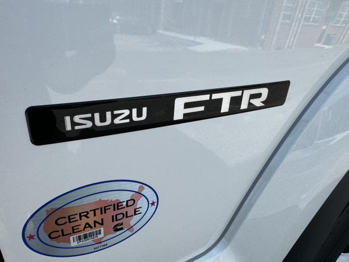 2025 Isuzu FTR — photo 8