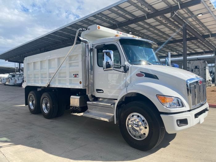 2026 Peterbilt 548 — photo 11