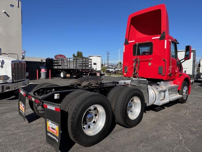 2020 Peterbilt 579 — photo 6