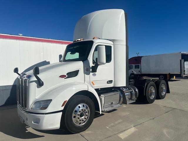 2020 Peterbilt 579 — photo 5