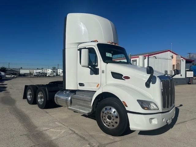 2020 Peterbilt 579 — photo 12