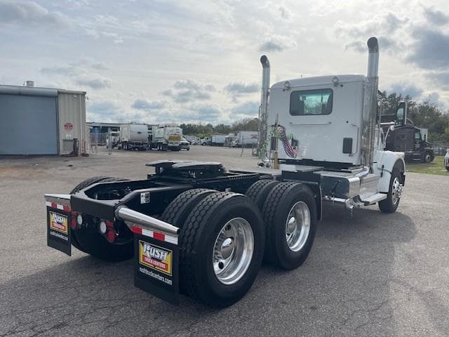 2026 Peterbilt 567 — photo 7