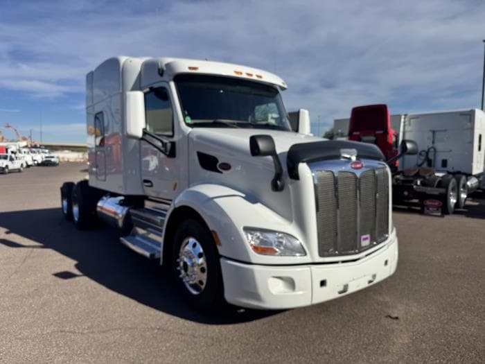 2022 Peterbilt 579 — photo 7