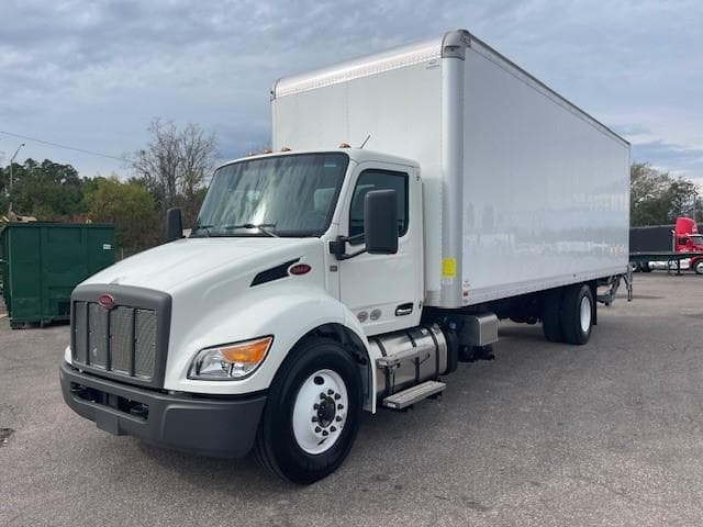 2025 Peterbilt 536 — photo 2