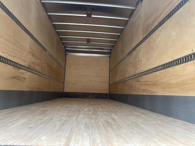 2025 Peterbilt 536 — photo 14