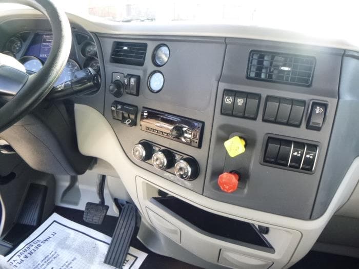 2019 Peterbilt 579 — photo 16