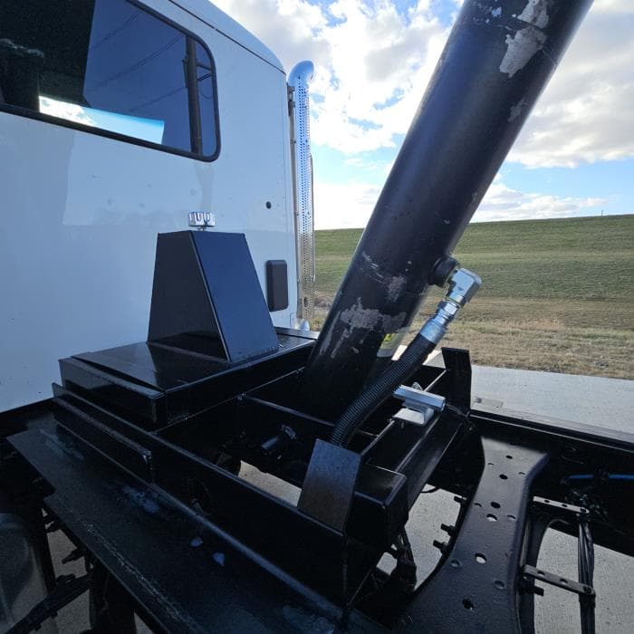 2026 Peterbilt 548 — photo 17