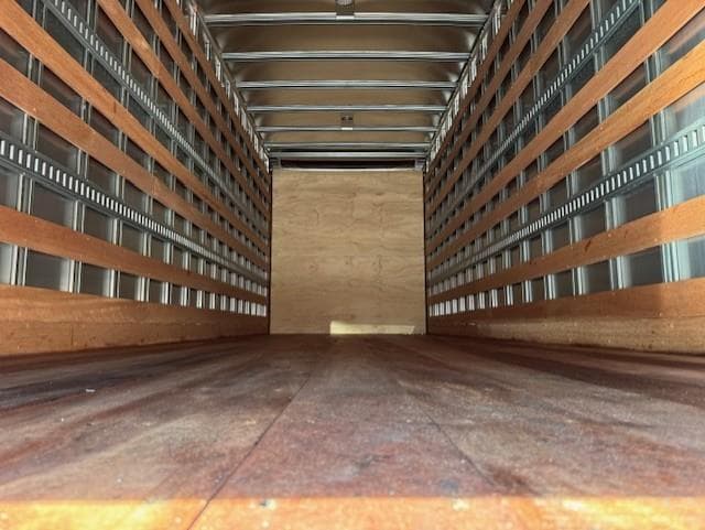 2026 Hino L6 — photo 10