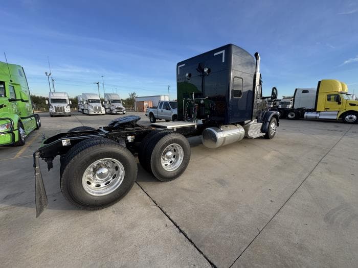 2026 Peterbilt 567 — photo 6