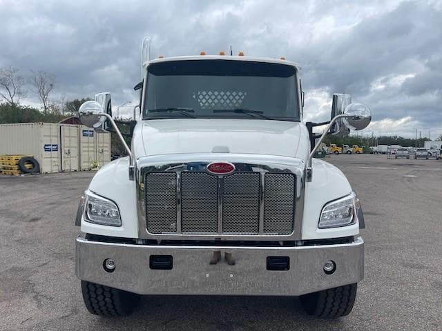 2026 Peterbilt 548 — photo 8
