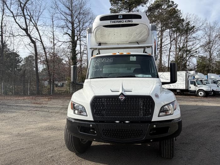 2025 International MV — photo 3