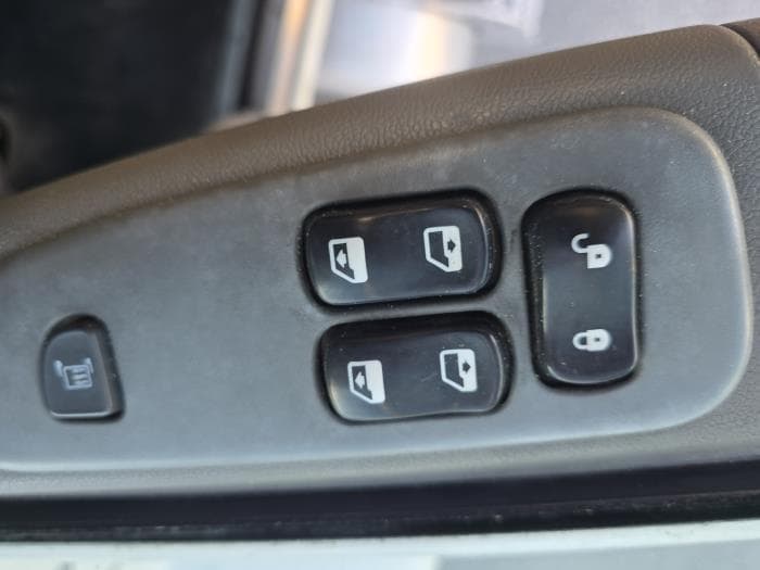 2020 Peterbilt 337 — photo 20