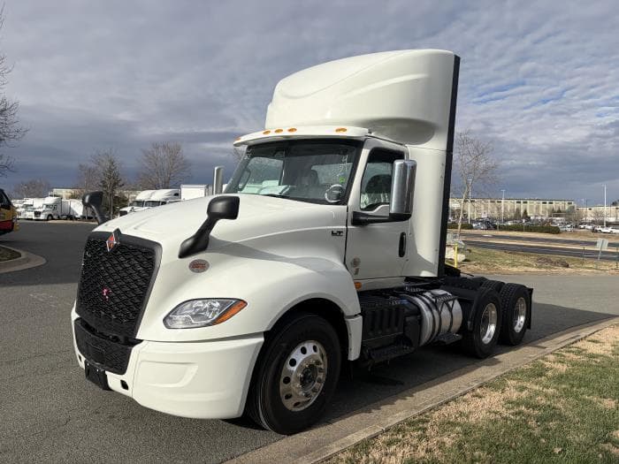 2026 International LT — photo 2